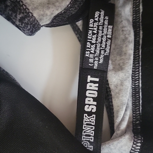 VS PINK ULTIMATE LIGHTLY-LINED SPORTS BRA - Picture 7 of 7